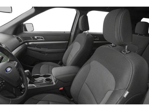 RUBY RED METALLIC TINTED CC 2019 Ford Explorer XLT