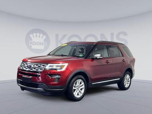 RUBY RED METALLIC TINTED CC 2019 Ford Explorer XLT