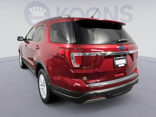 RUBY RED METALLIC TINTED CC 2019 Ford Explorer XLT