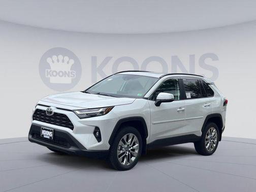 2025 Toyota RAV4 XLE Premium
