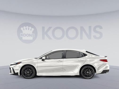 Ice Cap 2026 Toyota Camry SE