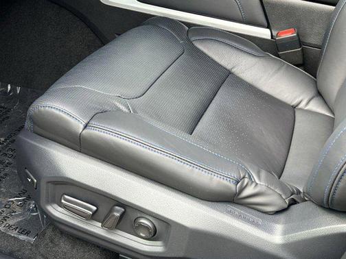 2025 Toyota Tundra Hybrid Platinum