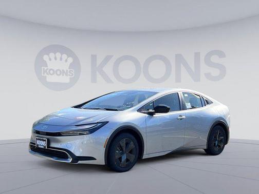 2025 Toyota Prius L