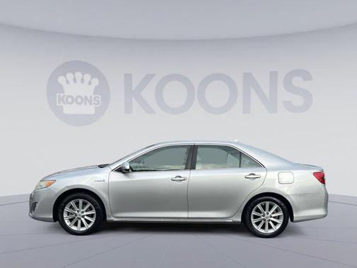 2012 Toyota Camry Hybrid XLE