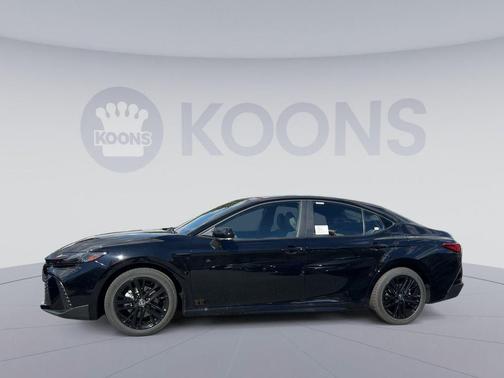 Midnight Black Metallic 2026 Toyota Camry SE