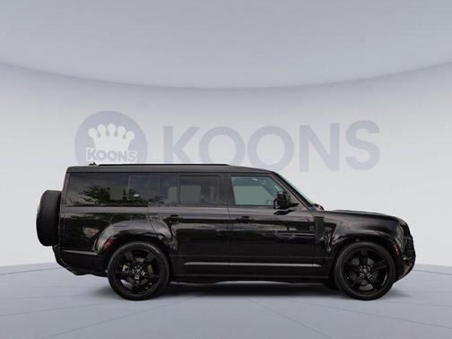 2024 Land Rover Defender 130 P400 X-Dynamic SE