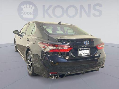 2024 Toyota Camry Hybrid SE