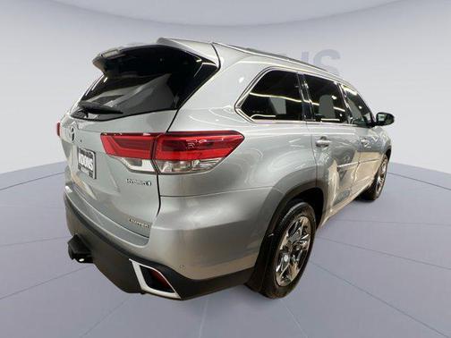 2019 Toyota Highlander Hybrid Platinum
