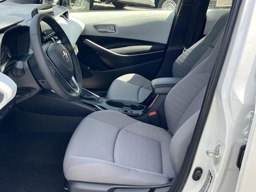 2025 Toyota Corolla Hybrid SE