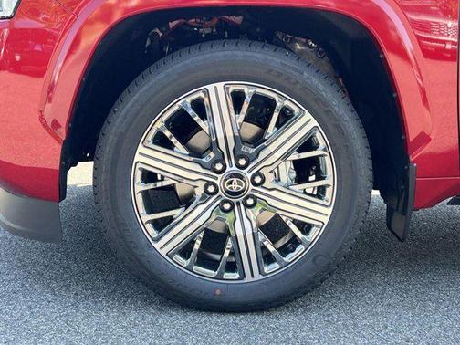 2025 Toyota Sequoia Base