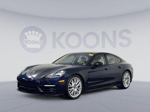2022 Porsche Panamera 4