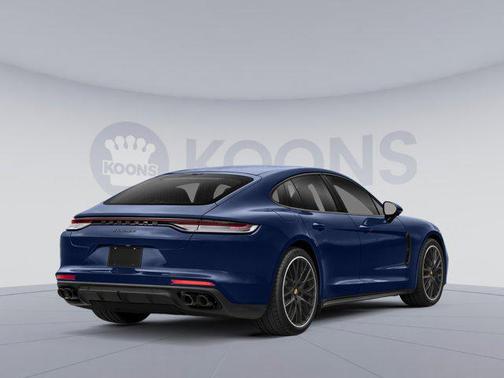 2022 Porsche Panamera 4