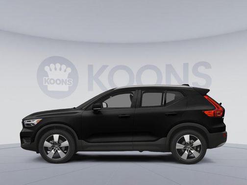2020 Volvo XC40 T4 Momentum