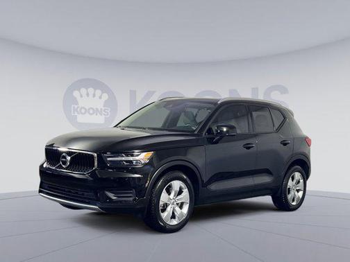 2020 Volvo XC40 T4 Momentum