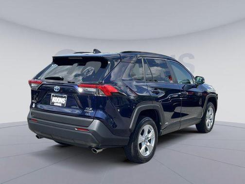 2020 Toyota RAV4 Hybrid XLE