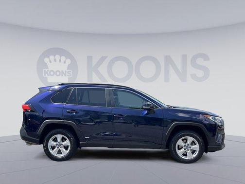 2020 Toyota RAV4 Hybrid XLE
