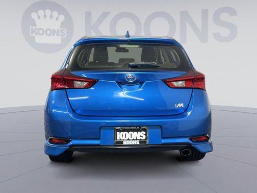 2017 Toyota Corolla iM Base