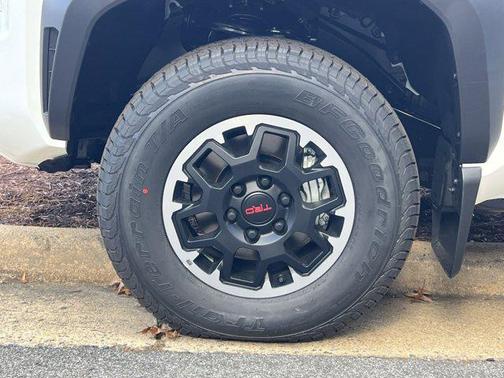 2025 Toyota Tacoma TRD Off Road