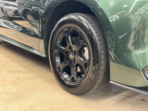 Cypress 2025 Toyota Sienna Woodland Edition
