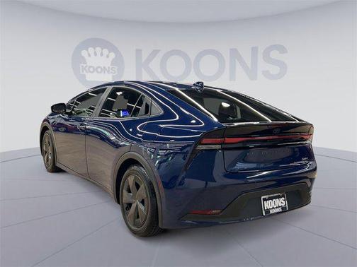 2023 Toyota Prius LE