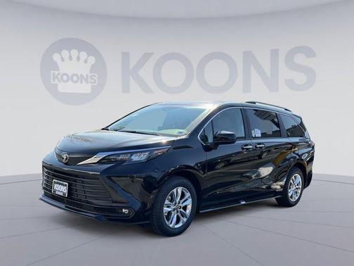 2026 Toyota Sienna XLE