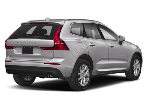 Bright Silver Metallic 2018 Volvo XC60 T5 R-Design