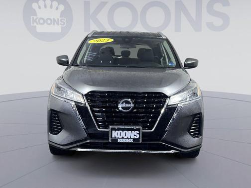 Gun Metallic 2023 Nissan Kicks SV