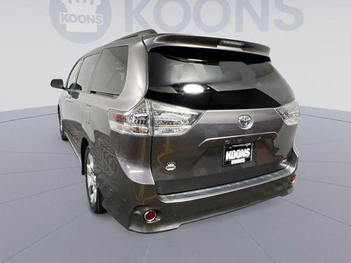2014 Toyota Sienna SE
