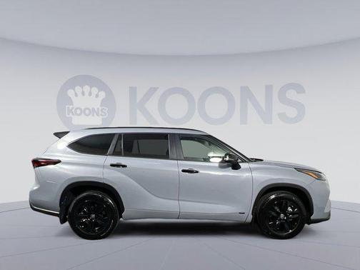 2024 Toyota Highlander Hybrid XLE