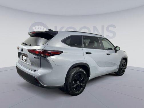 2024 Toyota Highlander Hybrid XLE