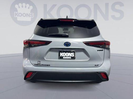 2024 Toyota Highlander Hybrid XLE