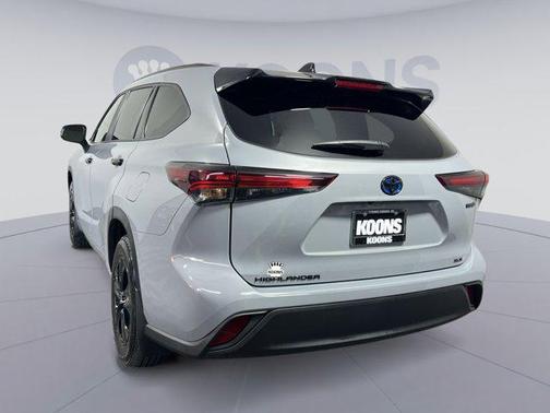 2024 Toyota Highlander Hybrid XLE