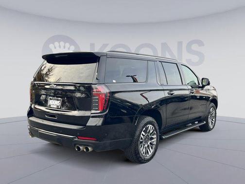 2025 Chevrolet Suburban 4WD Z71