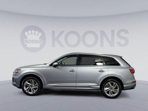 2023 Audi Q7 55 Premium Plus