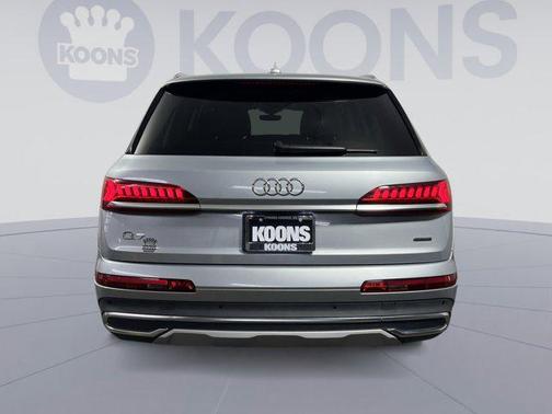 2023 Audi Q7 55 Premium Plus