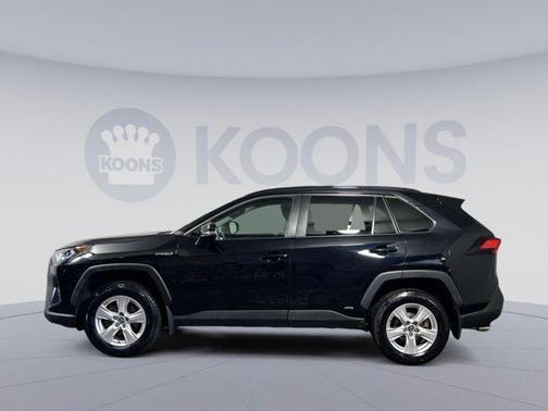 2021 Toyota RAV4 Hybrid XLE