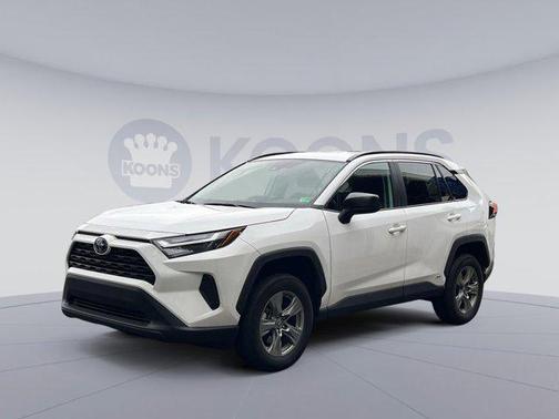 2024 Toyota RAV4 Hybrid SE