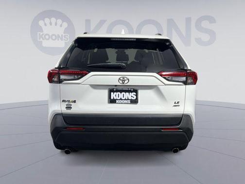 2019 Toyota RAV4 LE