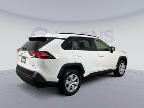 2019 Toyota RAV4 LE