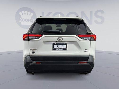 2019 Toyota RAV4 LE