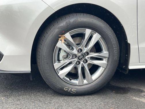 2025 Toyota Sienna XLE 7 Passenger