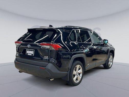 2021 Toyota RAV4 Hybrid XLE Premium
