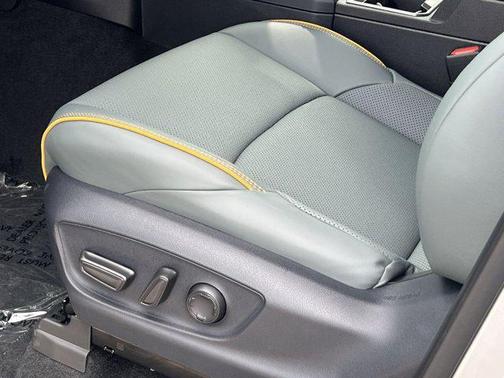2025 Toyota Tacoma Hybrid Trailhunter