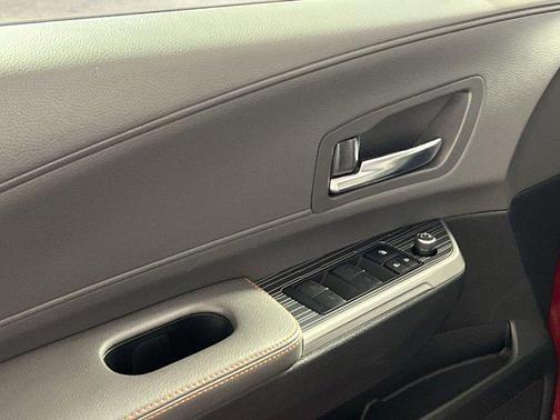 2022 Toyota Sienna XSE 7 Passenger