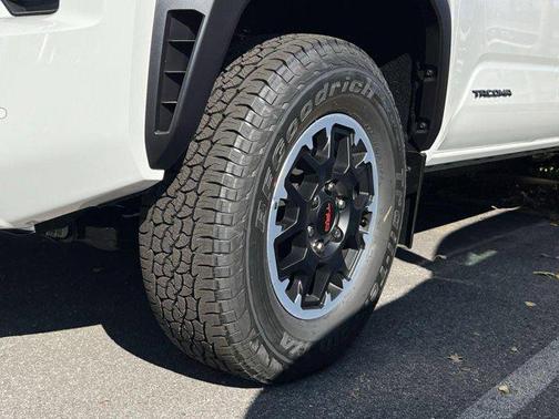 2024 Toyota Tacoma TRD Off Road