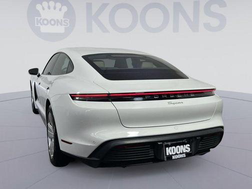 2022 Porsche Taycan Base