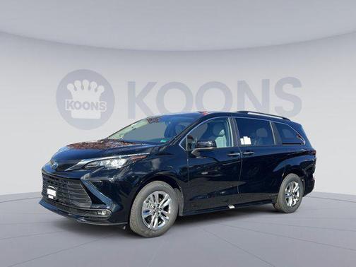 2025 Toyota Sienna XLE