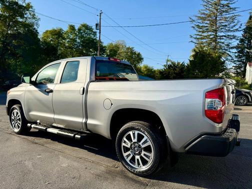 2014 Toyota Tundra SR5