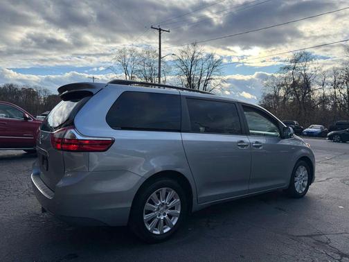 2016 Toyota Sienna Limited
