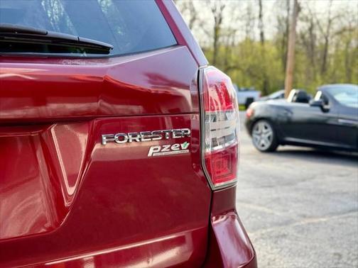 2015 Subaru Forester 2.5i Touring